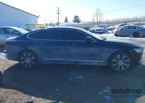 2021 Volvo S90 T6 Inscription z USA, uszkodzony, nr VIN LVYA22ML4MP205860